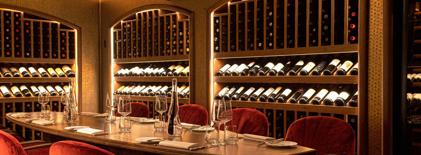 GRR SG APRIL 2023 INTERIORS WINE ROOM4 urwrgh imou2l 1